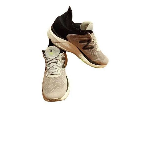 New balance fresh foam shoes are in used condition have a lot of life left in th - Picture 8 of 8